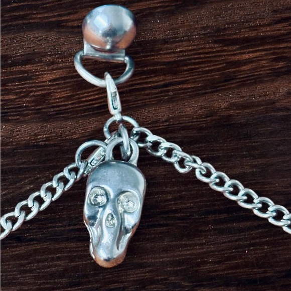 Hot Topic - Black and Silver Skull Vegan Leather Goth Choker - OS - Picture 2 of 3